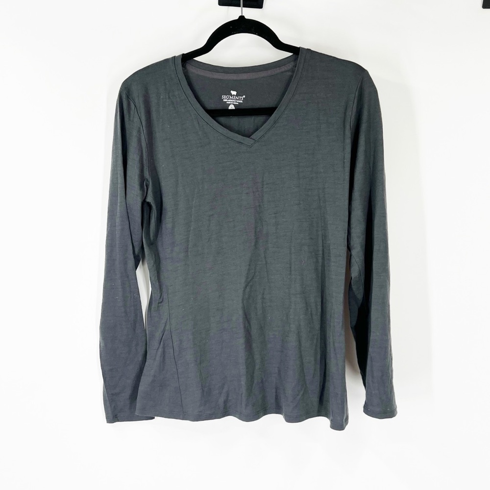 Segments Merino Wool V-Neck Lightweight Long Sleeve Top